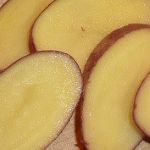 Kartoffelscheiben mit roter Schale